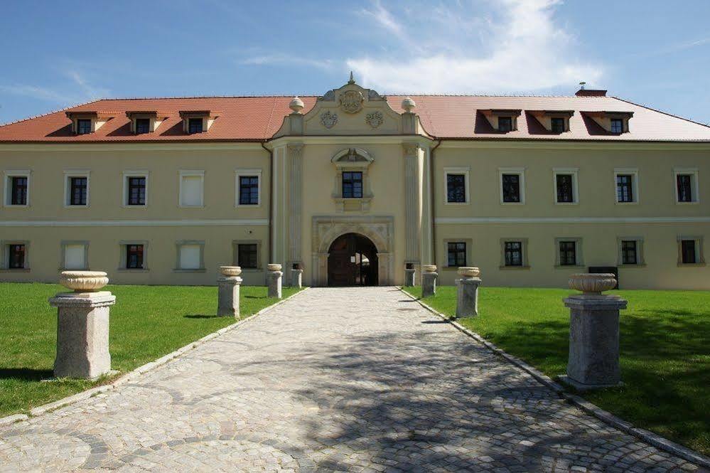 Hotel Na Podzamczu Tarnowskie Góry Dış mekan fotoğraf